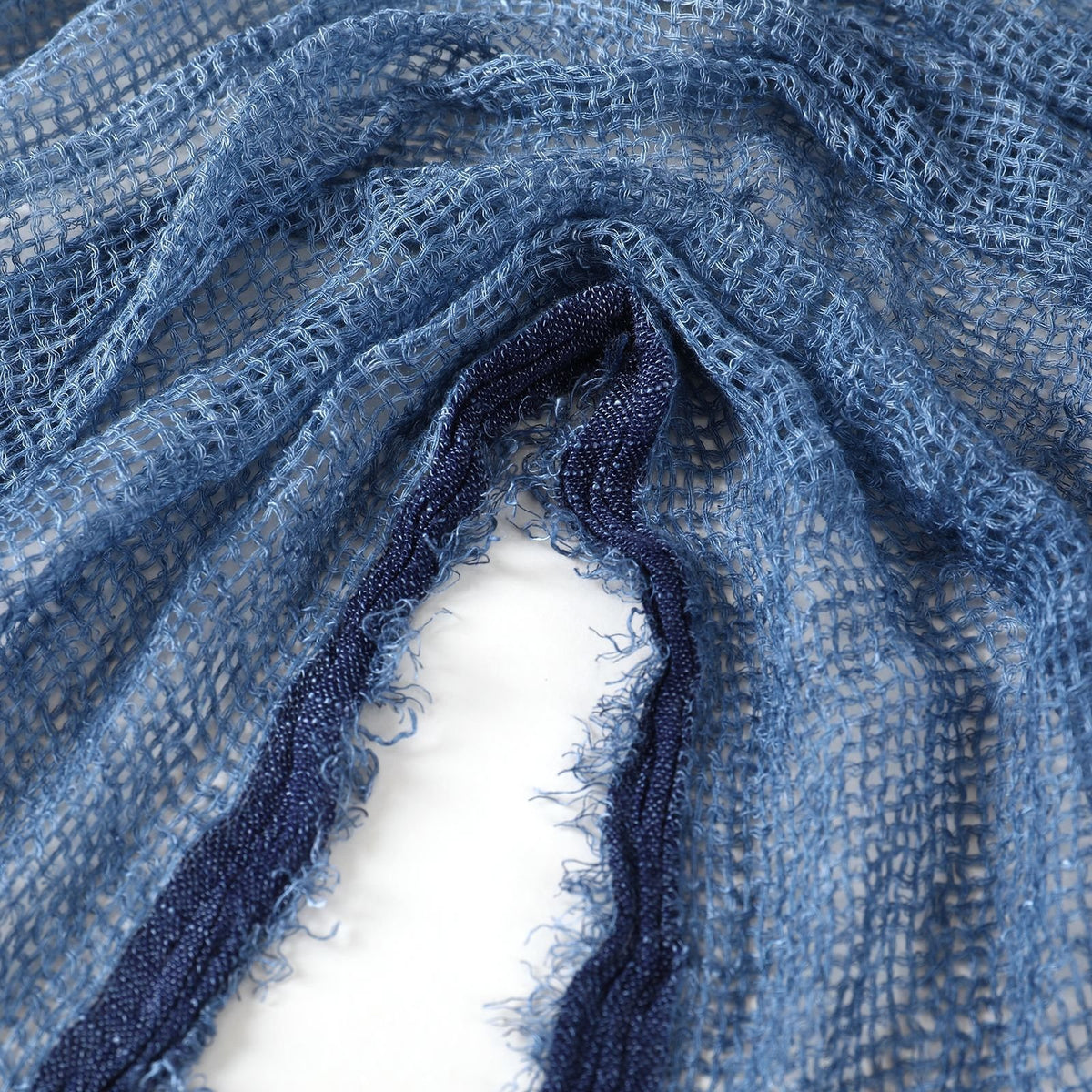 Imagination Hunt Cotton and Linen Fringed Scarf additional product photo